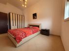 Wyprzedane : Jedna sypialnia przestronny apartament w Belishi Bar 1500 m od morza