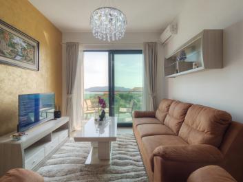 Wspaniały widok na morze i góry Apartament 51 m2 w Bečići 500 m od plaży
