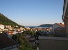 Hipnotyzujący 44m2 apartament z widokiem na morze w Budva, Czarnogóra