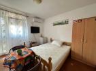Duży mini hotel w Sutomore z 8 apartamentami 650 m do morza