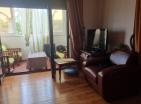 Wspaniałe 2 pokojowe mieszkanie 60m2 w centrum Petrovac z tarasami