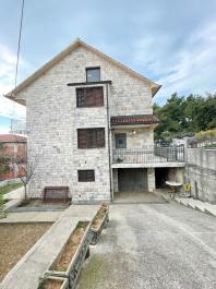Ekskluzywna 4-piętrowa willa 280 m2 w Tivat w pobliżu przystani Porto Montenegro