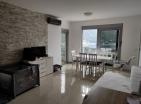 Wspaniały apartament z widokiem na morze 78 m2 z basenem w Dobrota, Kotor