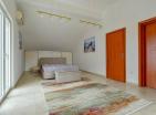 Luksusowy apartament z 2 sypialniami 115 m2 w Becici z 3 tarasami
