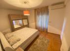 Uroczy apartament z widokiem na morze 83 m2 w Becici naprzeciwko Splendid hotel