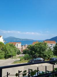 Zapierający dech w piersiach apartament z widokiem na morze 60 m2 w Igalo, Herceg Novi z tarasem