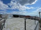 Wspaniały widok na morze Dom 72 m2 w Dobra Voda z tarasem na dachu 10 minut morze