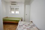 Apartament dysponuje 4 sypialniami, w pobliżu centrum miasta Tivat